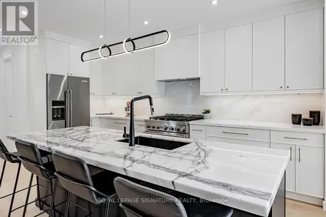 4 Stanhope Avenue Toronto (broadview North) ON M4K 3N5