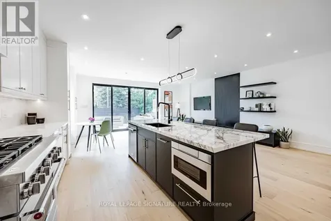 4 Stanhope Avenue Toronto (broadview North) ON M4K 3N5
