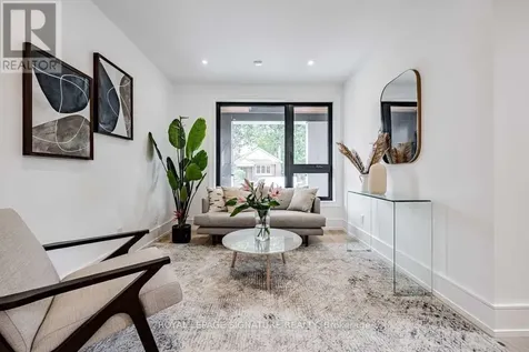 4 Stanhope Avenue Toronto (broadview North) ON M4K 3N5