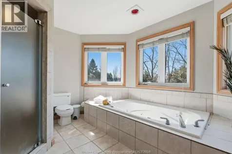 696 George Kennedy Way Lakeshore ON N8L 1A3