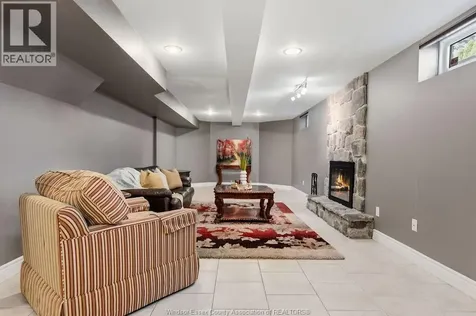 696 George Kennedy Way Lakeshore ON N8L 1A3
