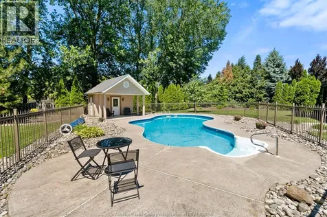 696 George Kennedy Way Lakeshore ON N8L 1A3