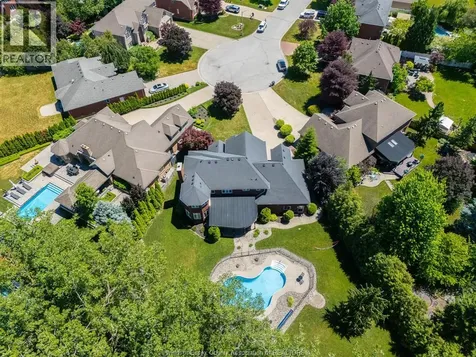 696 George Kennedy Way Lakeshore ON N8L 1A3