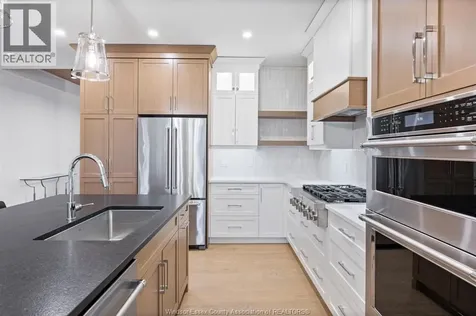 945 St. Jude Court Windsor ON N9G 0B7