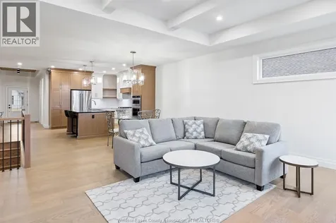 945 St. Jude Court Windsor ON N9G 0B7