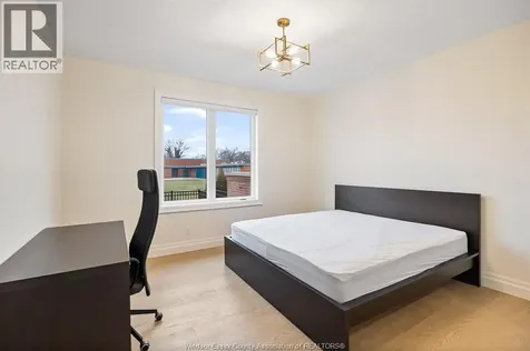 945 St. Jude Court Windsor ON N9G 0B7
