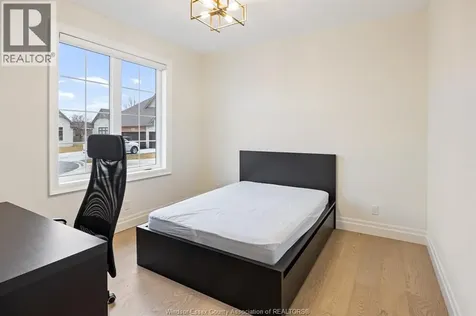 945 St. Jude Court Windsor ON N9G 0B7