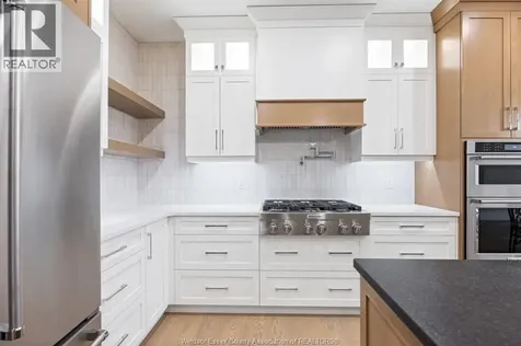 945 St. Jude Court Windsor ON N9G 0B7