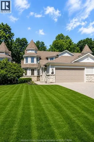 208 Crystal Bay Drive Amherstburg ON N9V 4A6