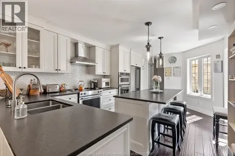 208 Crystal Bay Drive Amherstburg ON N9V 4A6