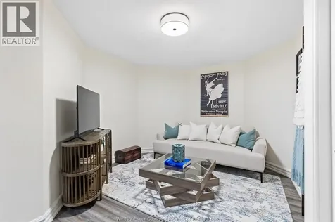 208 Crystal Bay Drive Amherstburg ON N9V 4A6