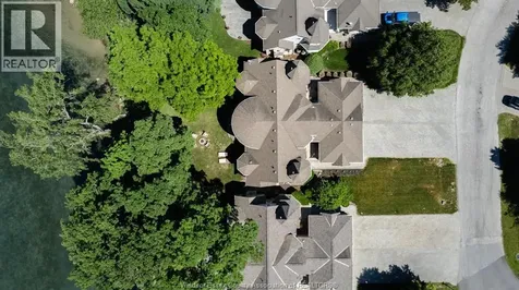 208 Crystal Bay Drive Amherstburg ON N9V 4A6