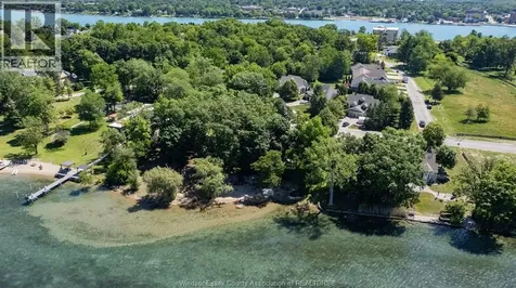 208 Crystal Bay Drive Amherstburg ON N9V 4A6