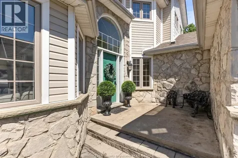 208 Crystal Bay Drive Amherstburg ON N9V 4A6