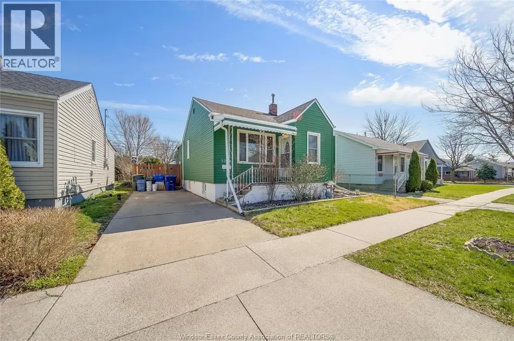 2286 Forest Avenue Windsor ON N8W 2G6