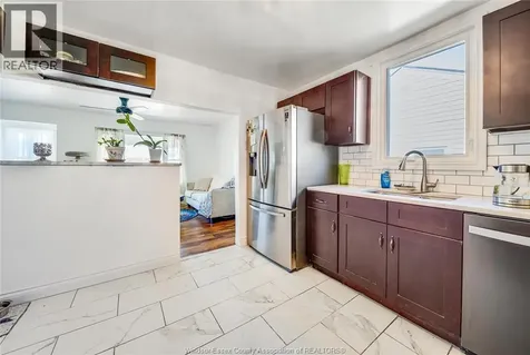 2286 Forest Avenue Windsor ON N8W 2G6