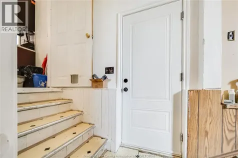 2286 Forest Avenue Windsor ON N8W 2G6