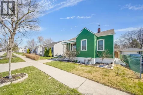 2286 Forest Avenue Windsor ON N8W 2G6
