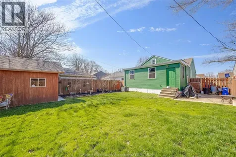 2286 Forest Avenue Windsor ON N8W 2G6