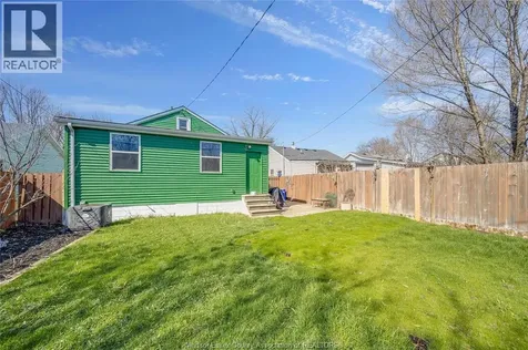 2286 Forest Avenue Windsor ON N8W 2G6