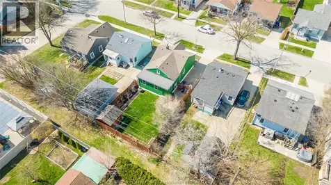 2286 Forest Avenue Windsor ON N8W 2G6