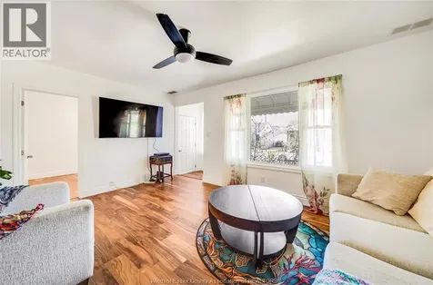 2286 Forest Avenue Windsor ON N8W 2G6