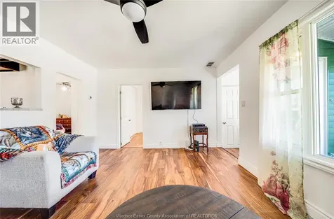 2286 Forest Avenue Windsor ON N8W 2G6