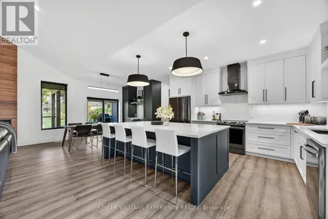 1016 Lakeshore Road East Oro-medonte ON L0L 1T0