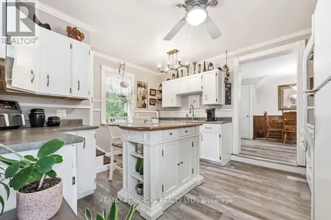 558 Mackay Street Pembroke ON K8A 1E6
