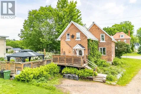 558 Mackay Street Pembroke ON K8A 1E6