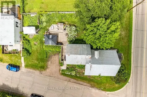 558 Mackay Street Pembroke ON K8A 1E6