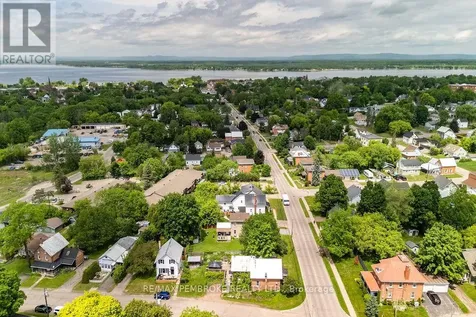 558 Mackay Street Pembroke ON K8A 1E6