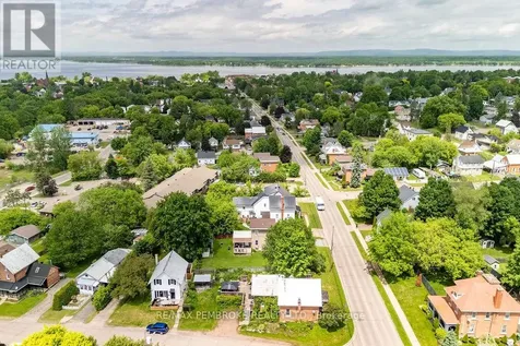 558 Mackay Street Pembroke ON K8A 1E6