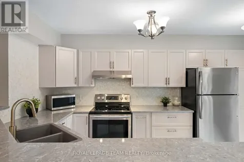6 Folison Street Ottawa ON K1T 3Y3