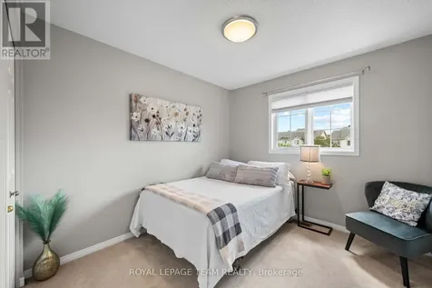 6 Folison Street Ottawa ON K1T 3Y3