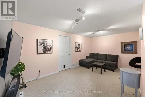 6 Folison Street Ottawa ON K1T 3Y3