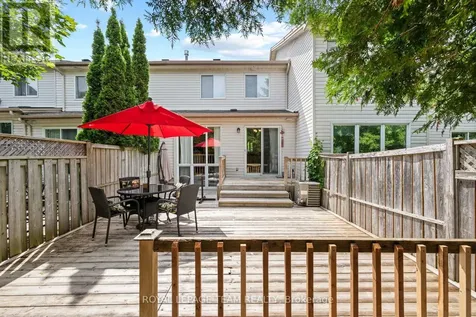 6 Folison Street Ottawa ON K1T 3Y3