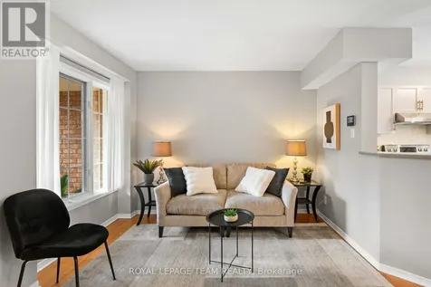 6 Folison Street Ottawa ON K1T 3Y3