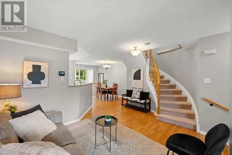 6 Folison Street Ottawa ON K1T 3Y3