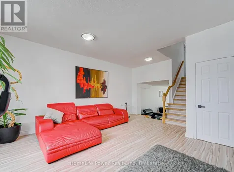 533 Activa Avenue Kitchener ON N2E 4C2