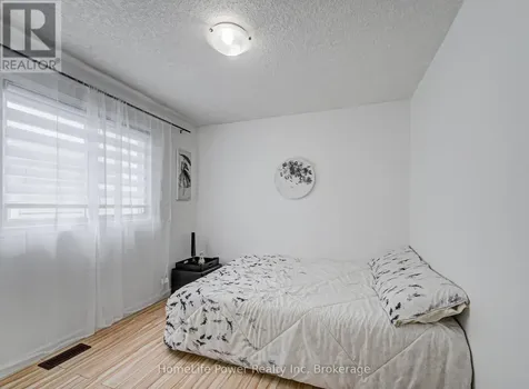 533 Activa Avenue Kitchener ON N2E 4C2