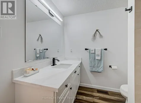 533 Activa Avenue Kitchener ON N2E 4C2
