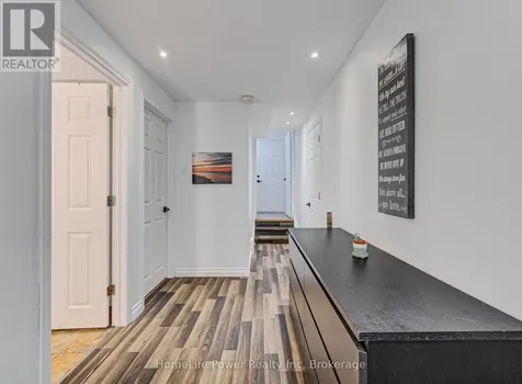 533 Activa Avenue Kitchener ON N2E 4C2