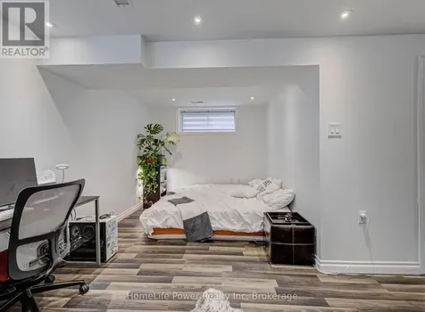 533 Activa Avenue Kitchener ON N2E 4C2
