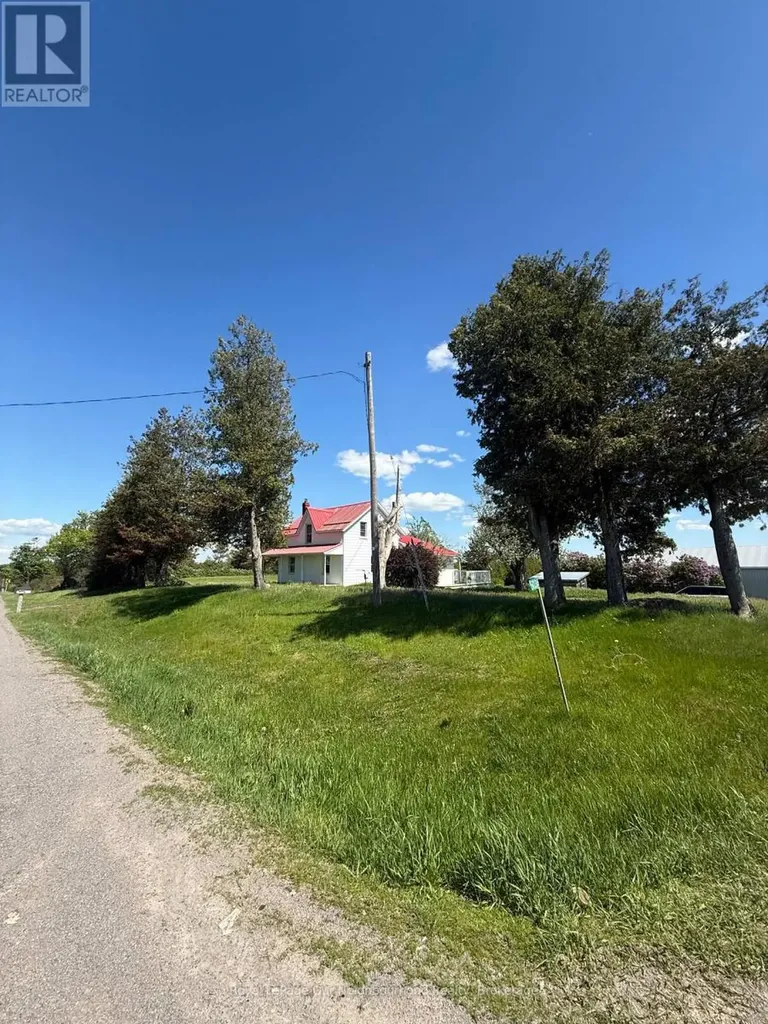 503 County Road 4 Douro-dummer ON K9J 6Y1