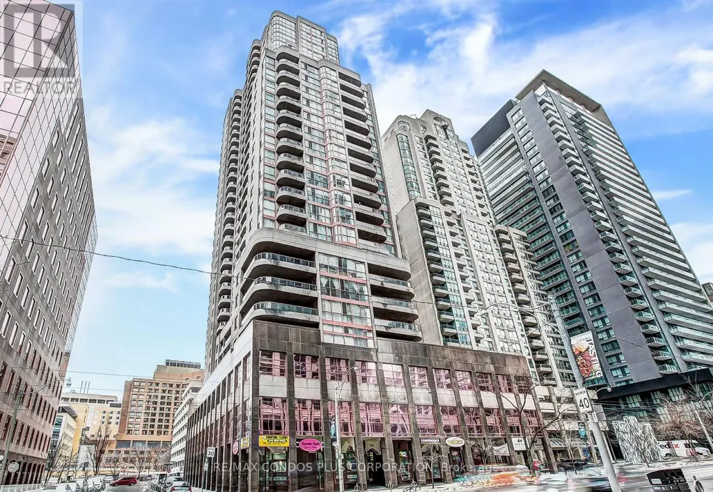 736 Bay Street Toronto (bay Street Corridor) ON M5G 2M4