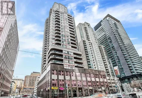 736 Bay Street Toronto (bay Street Corridor) ON M5G 2M4