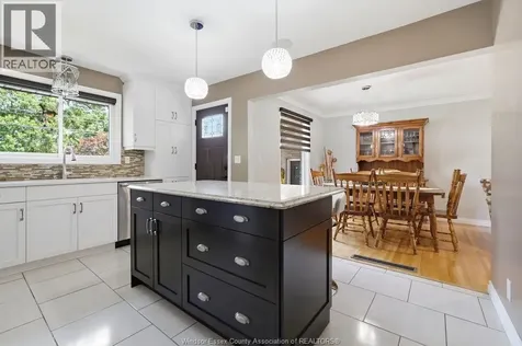 3410 Avondale Avenue Windsor ON N9E 1X7