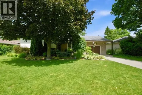 3410 Avondale Avenue Windsor ON N9E 1X7