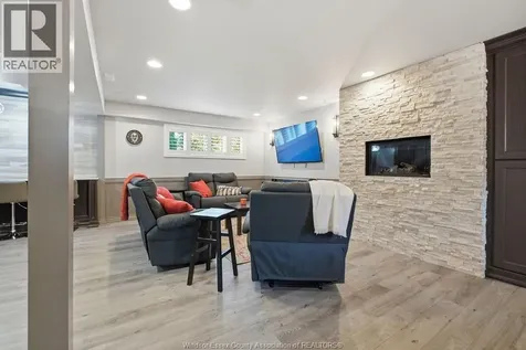 3410 Avondale Avenue Windsor ON N9E 1X7
